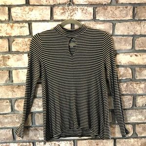 American Eagle mock neck keyhole shirt